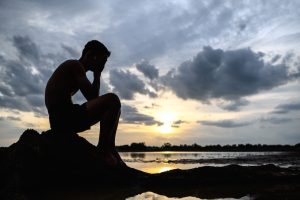 قصد خودکشی دارم چه کار کنم؟ | ندای آگاهی تا آرامش