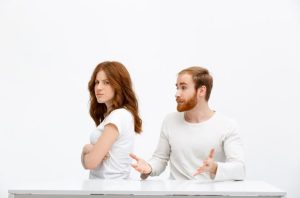 چرا خودشیفته‌ها در روابط هیچ‌گاه از شریک خود رضایت ندارند؟