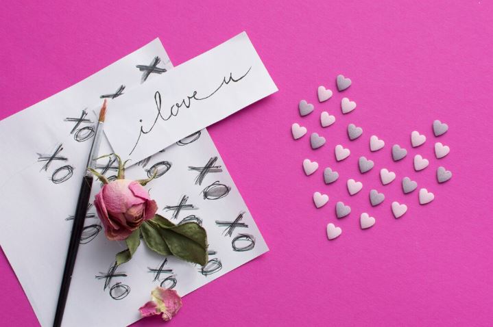 آزمون مثلث عشق استرنبرگ (STLS)